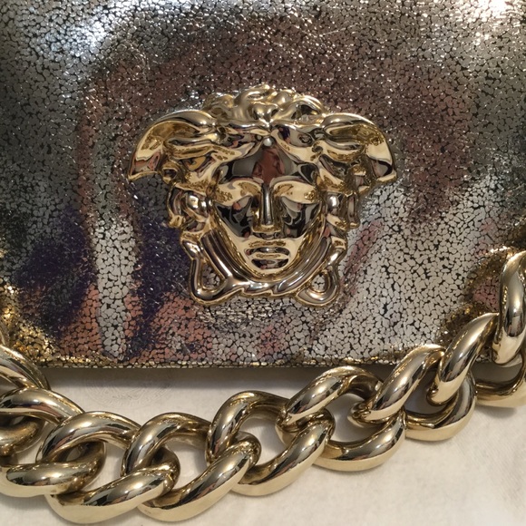 ⭐️Versace Medusa Palazzo Bag ⭐️ - Picture 3 of 8